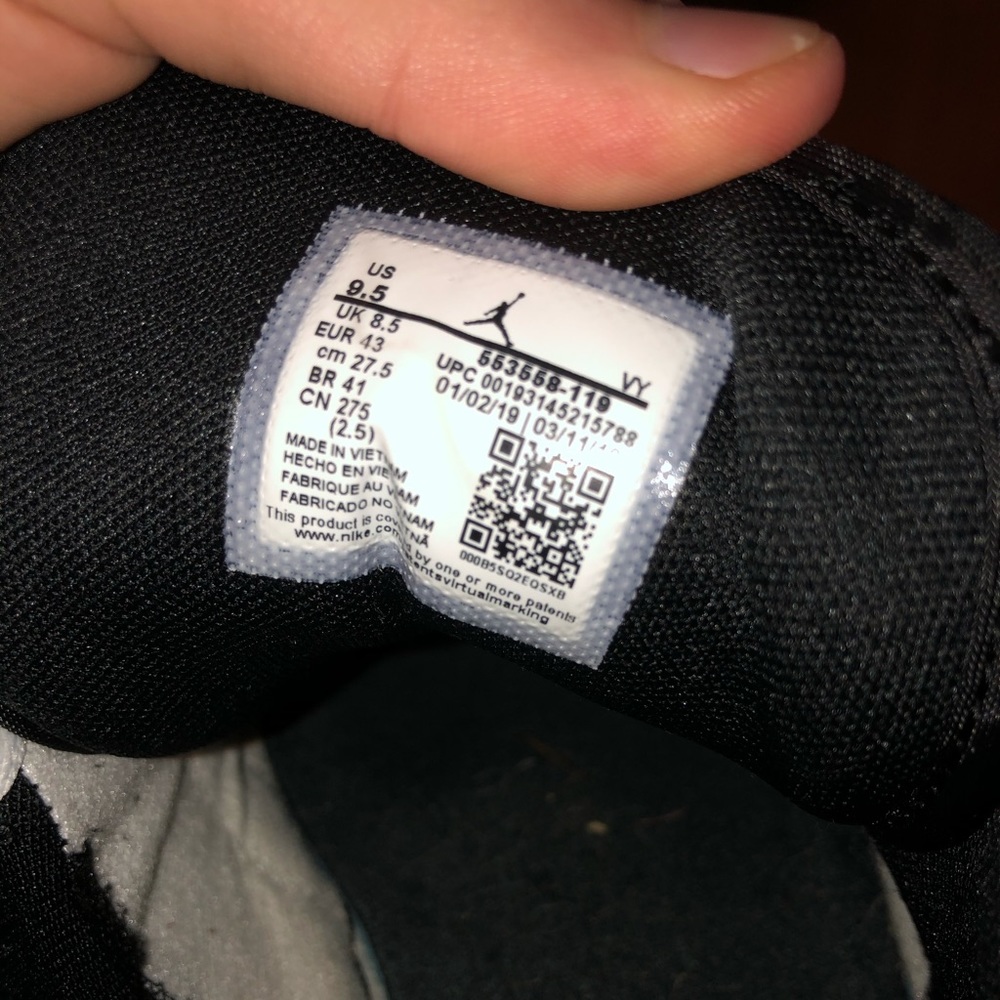 Jordan 1 Mid - Picture 4 of 5